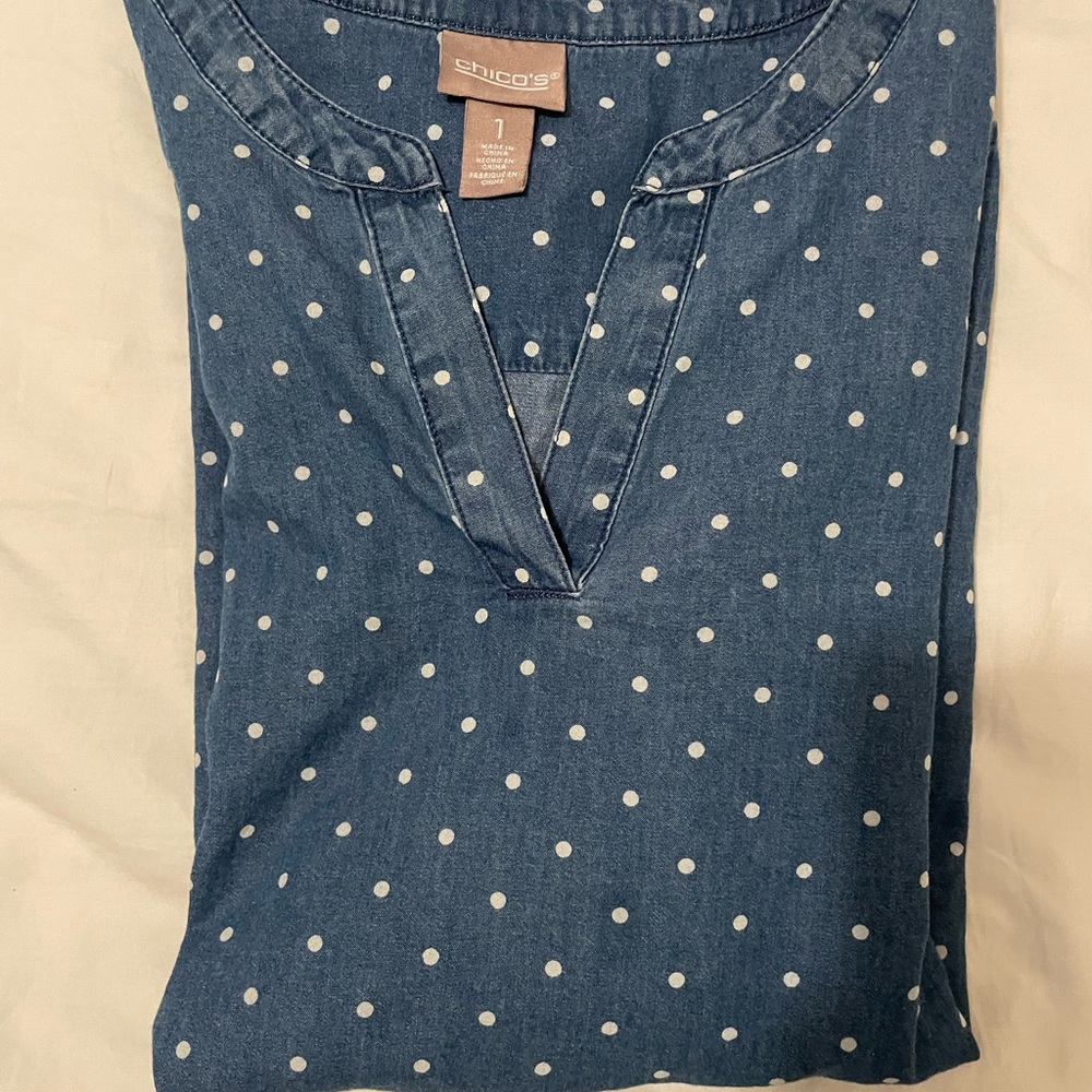 Chicos brand size 1 equal to size medium. Denim. 3/4 length sleeve